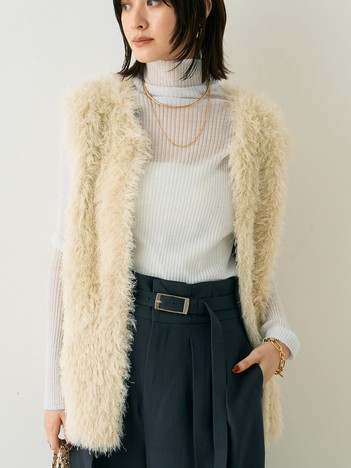 フェザーニットジレベスト