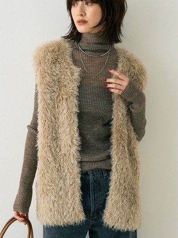 フェザーニットジレベスト