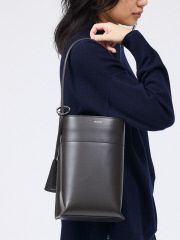 新品タグ付き✨メイドインマダ ワンショルダーバッグ マダガスカル製 MADE IN MADA /メイドインマダ】ワンハンドル かごバッグ【WEB限定