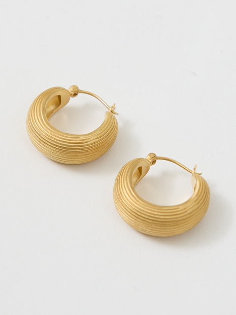 【OCUCCI jewelry/オクチ ジュエリー】Hoop-strip M  ゴールドフープピアス