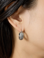 ルージュ・ヴィフ ラクレ
【OCUCCI jewelry/オクチ ジュエリー】Hoop-strip M シルバーフープピアス