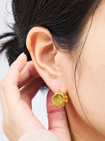 【MC STUDIO/エムシースタジオ】キューブボリュームピアス