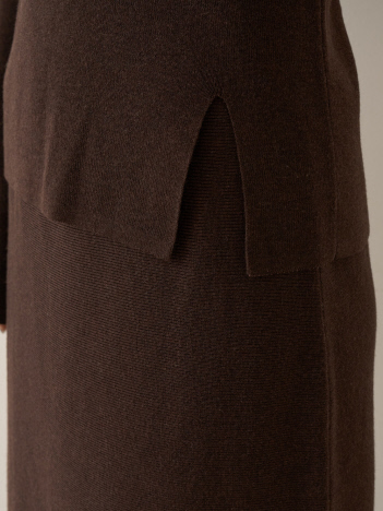MATERIAL