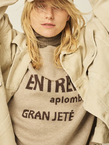 ウール混ジャガードロゴニットプルオーバー