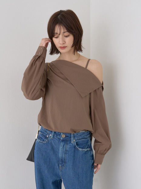 【新色登場】【一部店舗限定】アシメオフショルブラウス ストライプ