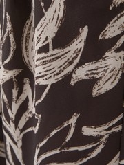 MATERIAL