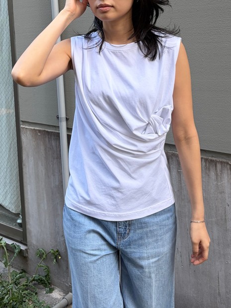 【接触冷感】【UVカット】【一部店舗限定】ドレープギャザーノースリーブカットソー/ブラウス