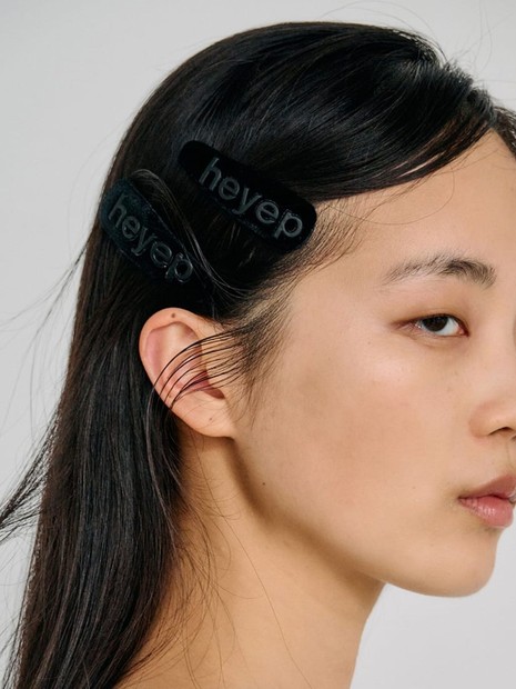 heyep / ヘイップ】ロゴヘアクリップ 2点セット｜Rouge vif la cle