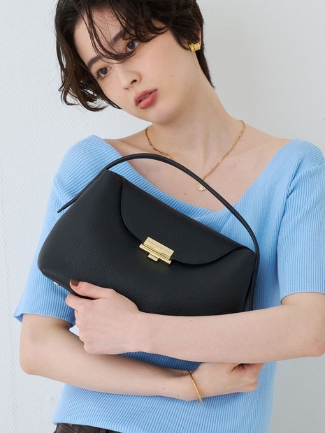 PUNTI. レザーハンドルショルダーバッグ MAGNOLIA-HAND