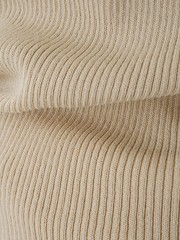 MATERIAL