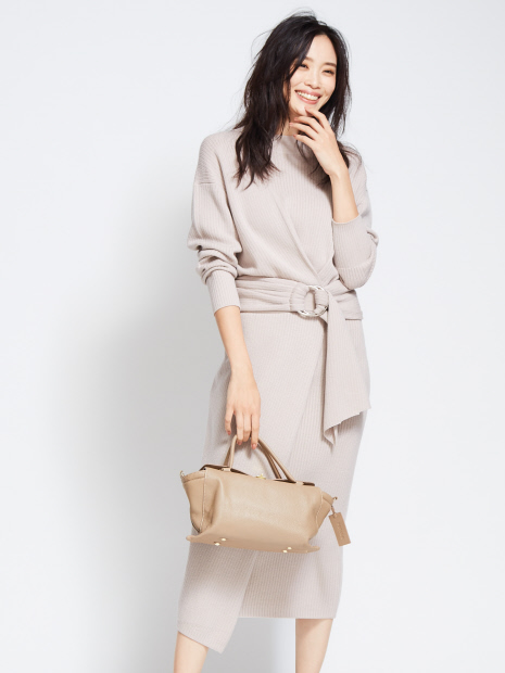 待望入荷!!クロスニットワンピース