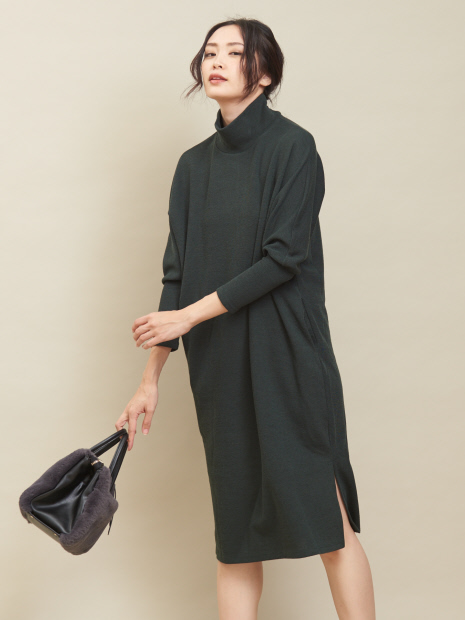 再入荷!!ananaドルマンニットワンピース