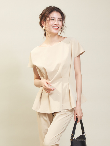 《新色ベージュ入荷》2WAYストレッチペプラムシャツ