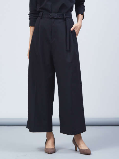《STORY10月号掲載》2タックベルト付ワイドパンツ