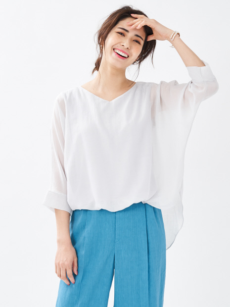 【限定】ananaシアーVネックブラウス