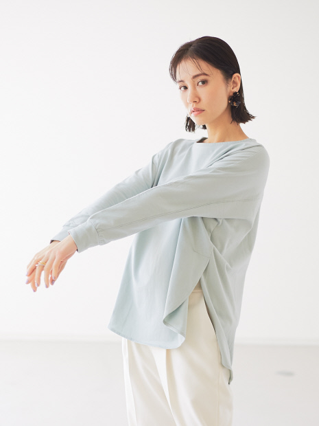 【全店展開決定】サイドスリットロンT