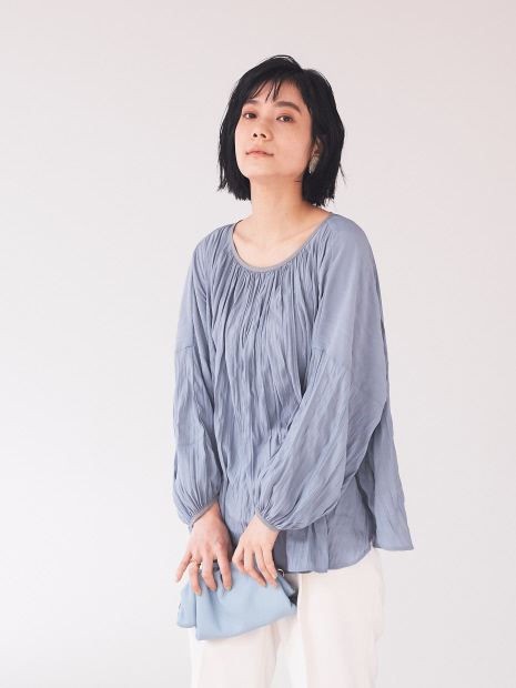 【WEB・一部店舗限定】ギャザードルマンブラウス