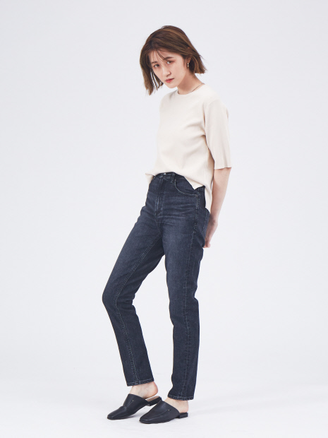 【YANUK】【WEB・一部店舗限定】RUTH ハイウエストスリムテーパードデニム ユーズドブラック