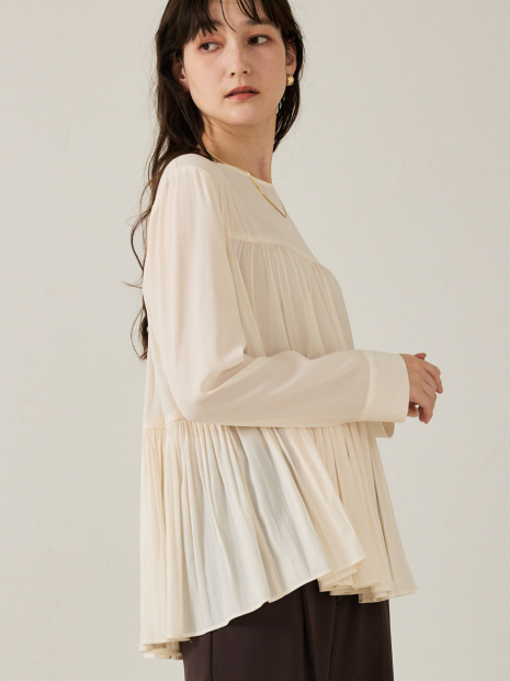 トップス OBAOBA LILY BROWN×MARY QUANT】デイジー柄シアーチュールトップス(Tシャツ