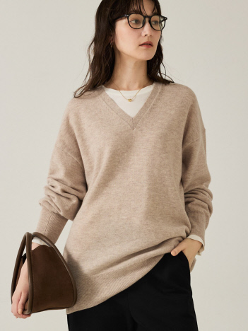 ウールVネックプルオーバー