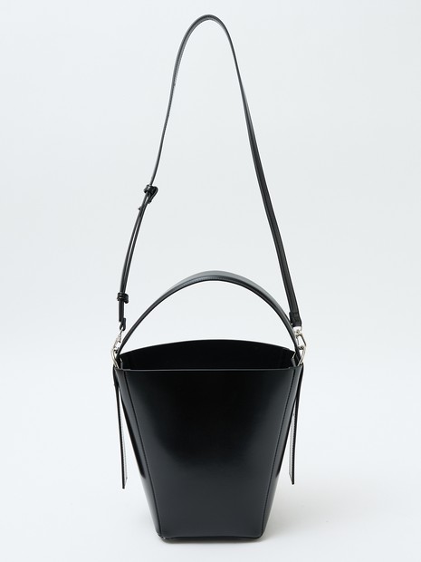 カリテ（qualite）/【&MyuQ】LIBER ショルダーバッグ &MyuQ】LIBER ショルダーバッグ｜qualite / カリテ