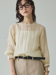 シアークレープブラウス