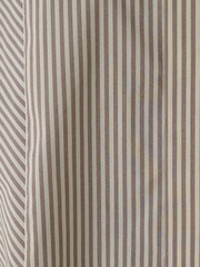 MATERIAL