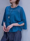 袖スリットシアーニット