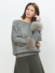DESIGNWORKS (Ladie's) - 袖ファー付きニットプルオーバー