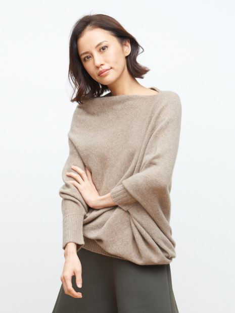 カシミヤドレープニット