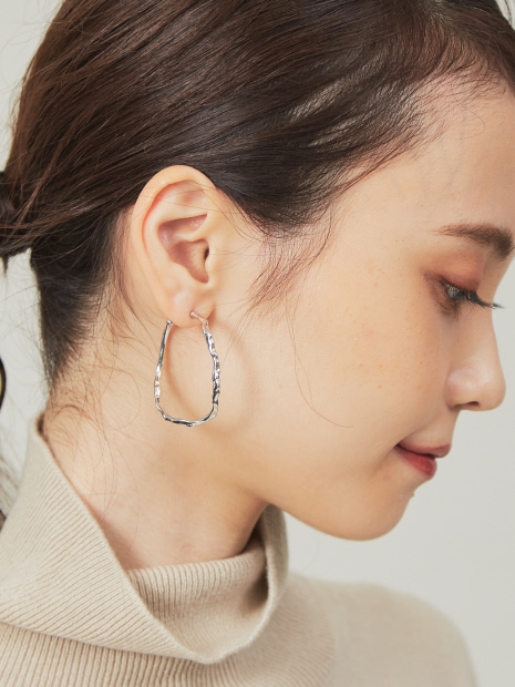 Lamie Melts ピアス L シルバー