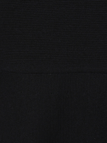 MATERIAL