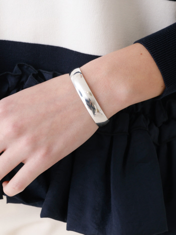 【quip queint /クイップ クエイント】curved bangle　カーブド バングル