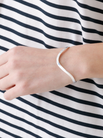 【quip queint /クイップ クエイント】raised bangle　レイズド バングル