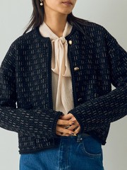 バックフレアノーカラージャケット｜OUTLET / アウトレット