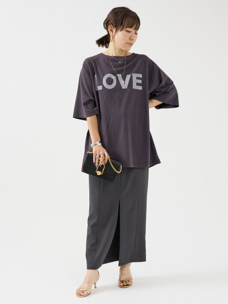 【KATHARINE HAMNETT /キャサリンハムネット 】 HARF SLEAVE REMAKED SLOGAN ビッグTシャツ【予約】