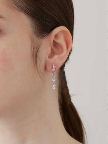 DESIGNWORKS (Ladie's) - 【MARIA BLACK/マリアブラック】 Arctic Pierced Earring Medium-Silver 片耳【予約】