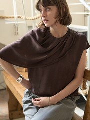 【セットアップ対応】サテンアシンメトリーケープブラウス