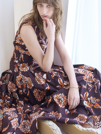 タイプライターヴィンテージフラワープリントワンピース