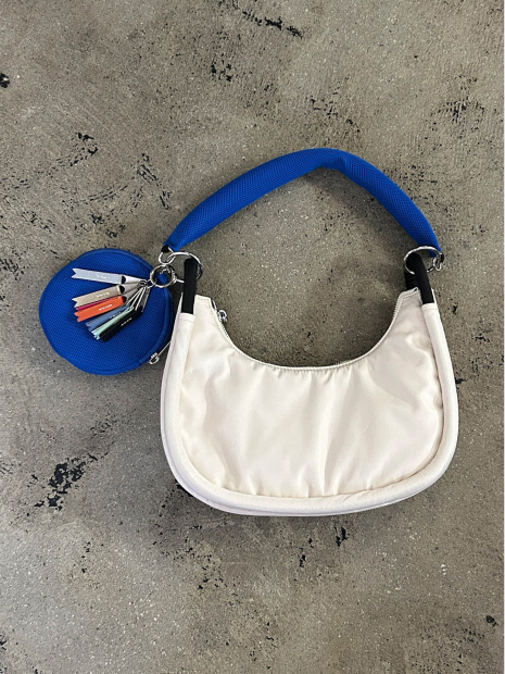 【cheek】round 2WAY shoulder 2WAY ハーフムーン型 ワンハンドバッグ