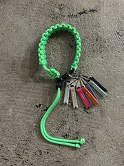 cheek】drink code カラーコード ストラップ ドリンク ホルダー