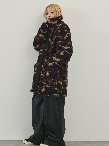 【TAION】リバーシブル ダウンジャケット / ブルゾン（キルティング×ボア）