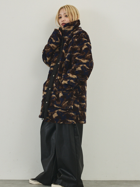 【TAION】リバーシブル ダウンジャケット / ブルゾン（キルティング×ボア）