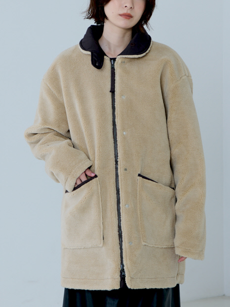 ABAHOUSE TAIONリバーシブル ダウンジャケット 新品 TAION】リバーシブル ダウンジャケット / ブルゾン（キルティング×ボア