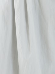 MATERIAL