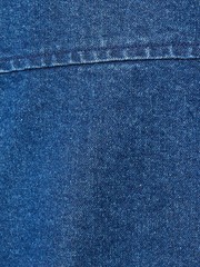 MATERIAL