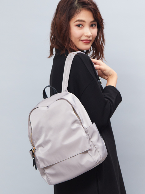 待望の入荷!【WEB限定】撥水7ポケットリュック