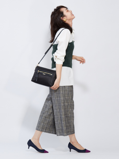 ナイロンミニショルダーバッグ