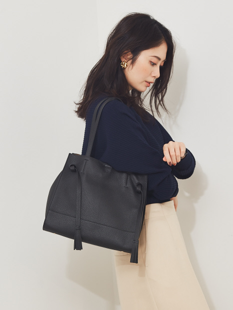 【新色追加】ポーチ付きタッセルレザーA4トート