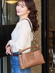 【再入荷/ちばゆかさんコラボ】3WAYスクエアハンドバッグ